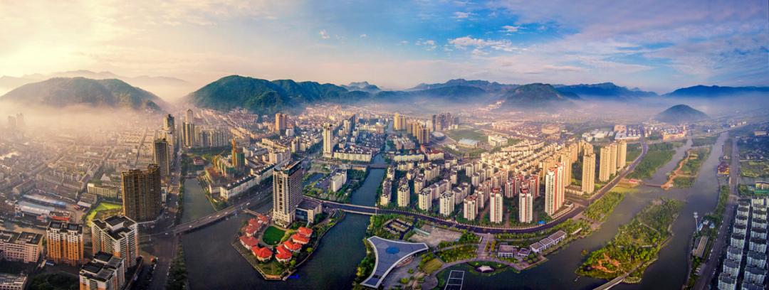 明晚,听平阳说!