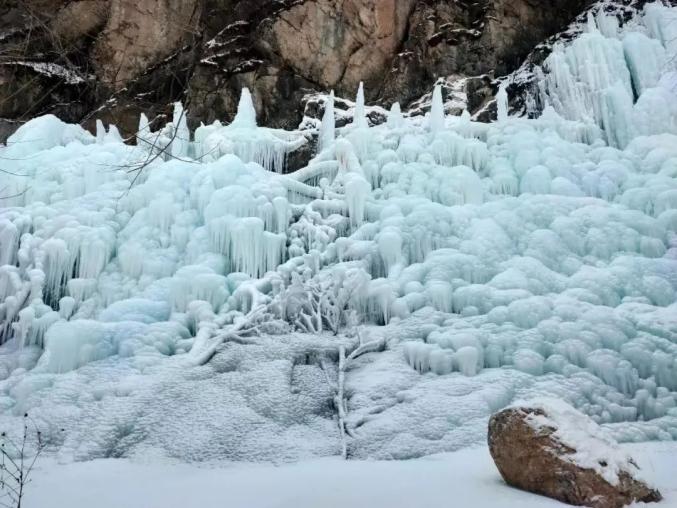 峡谷水乡冰雪大峡谷图片