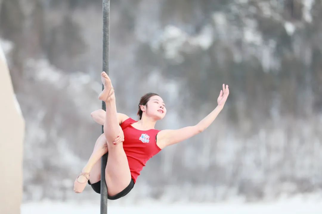 2020第六届漠河钢管舞(空中舞蹈)极寒挑战赛开幕