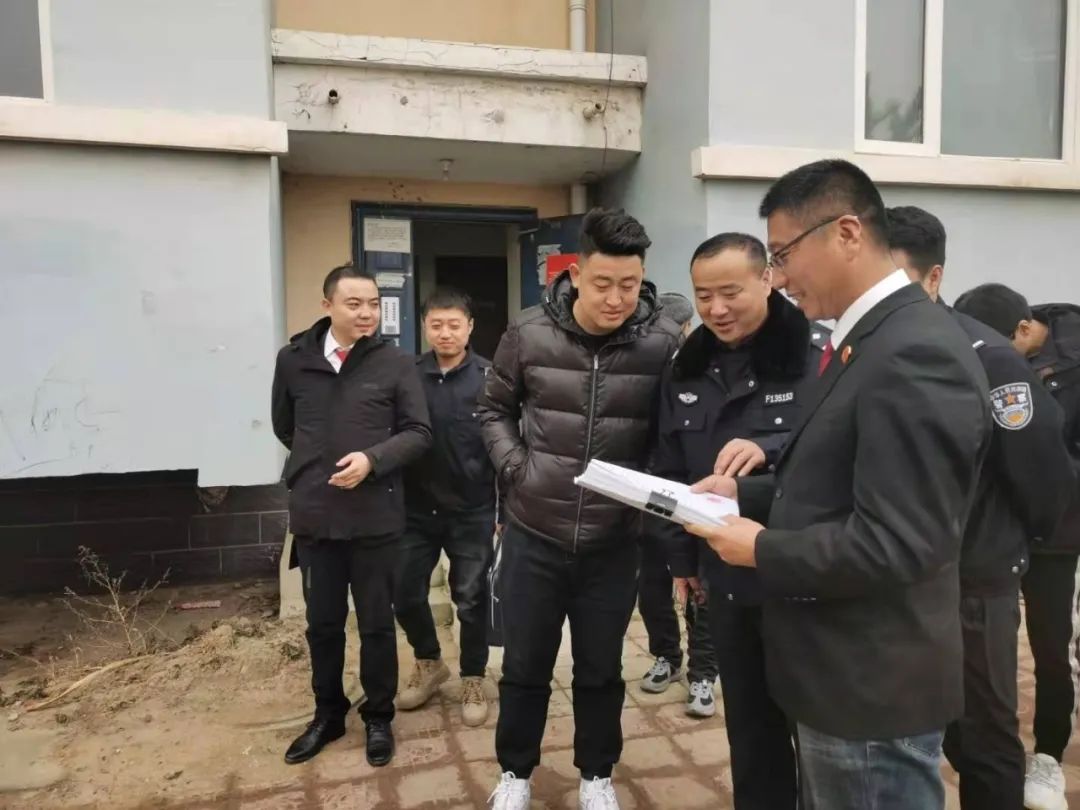 执行天地赤城法院重拳出击集中强制腾房16套