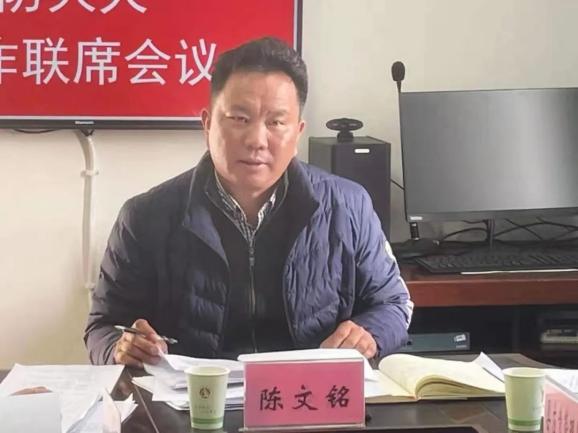 听取汇报后,县政府副县长陈文铭要求参会的各相关部门,思想上要高度