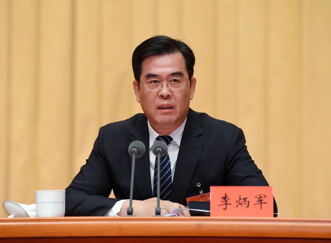 省委经济工作会议在贵阳召开 谌贻琴 李炳军讲话 刘晓凯出席 蓝绍敏