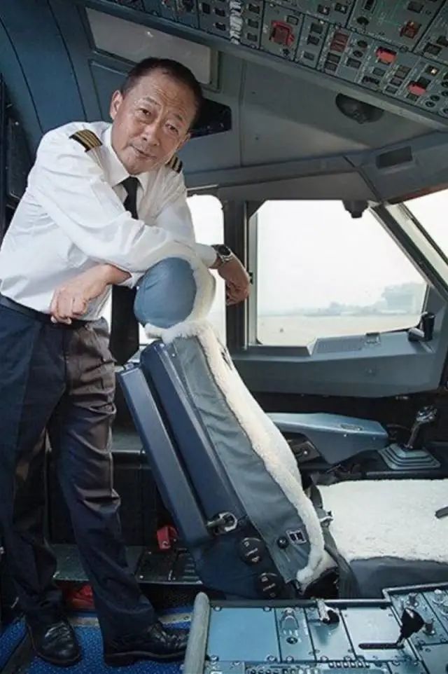 最美机长贺中平离世曾执飞载263人航班遇险安全落地广州