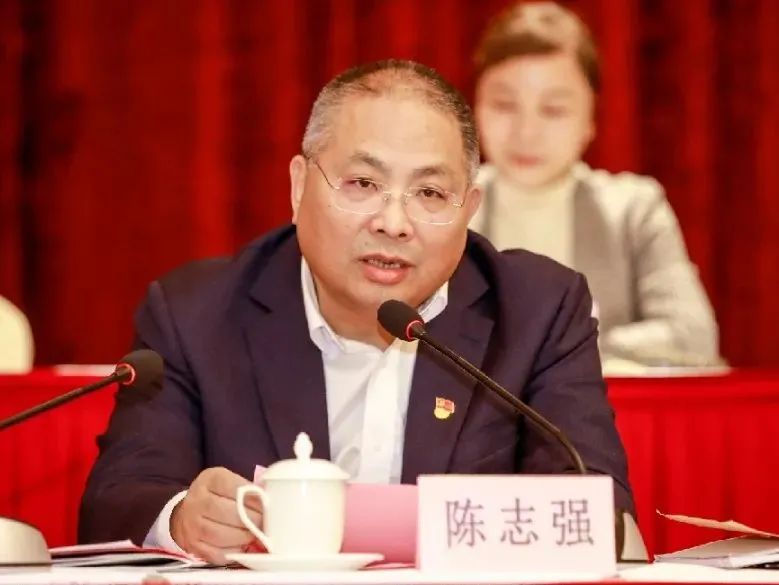 受市委书记刘建洋的委托,陈志强代表市委致辞,向大会的召开表示热烈的