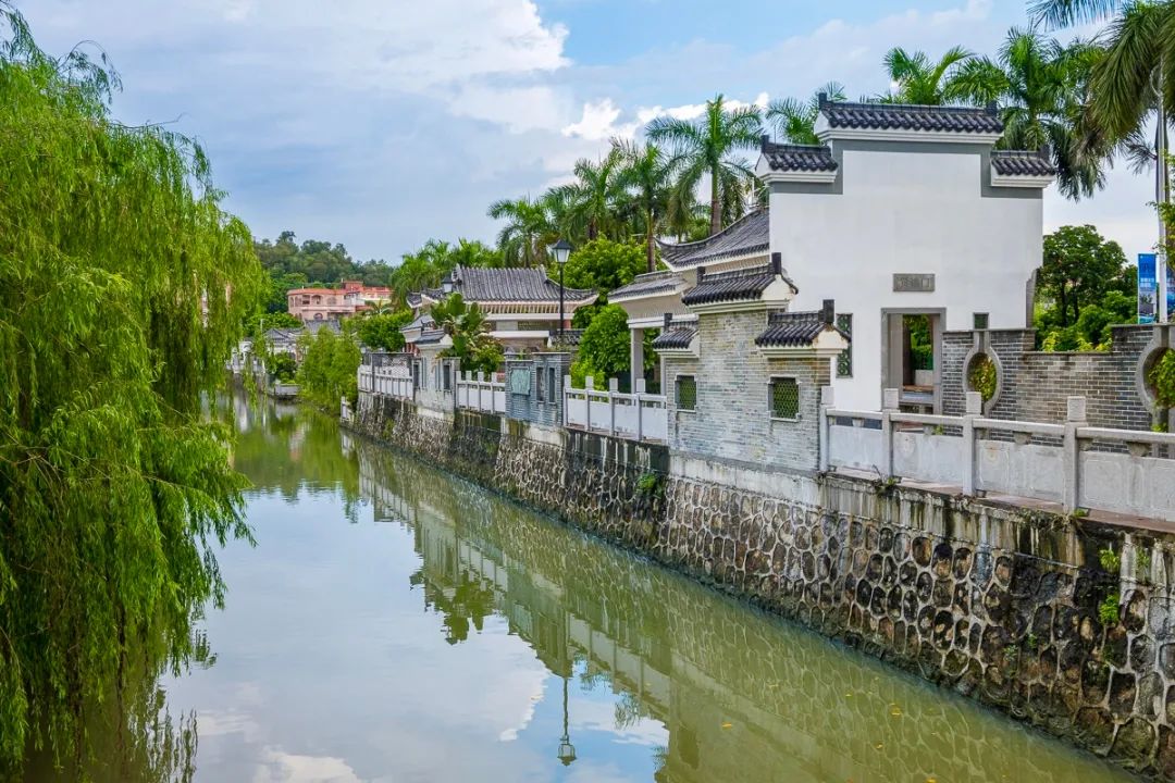 紫南村获评2020年度中国全面小康乡村振兴十大示范村镇