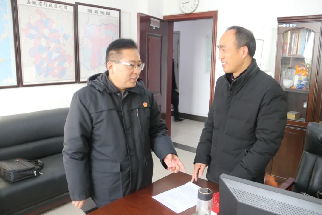 王世兵表示将进一步加强与人大代表的联络,全方位接受代表监督,拉高