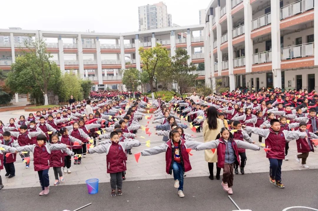 华罗庚实验学校新城分校武进区湟里中心小学常州市钟楼实验中学据了解