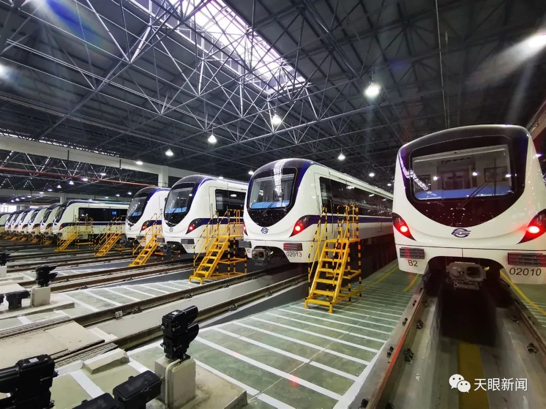 32个站贵阳轨交2号线试运行