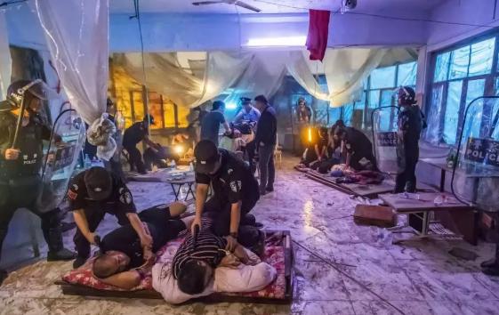 禁毒电影《二杠三》:还原缉毒大案细节,展现禁毒英雄风采