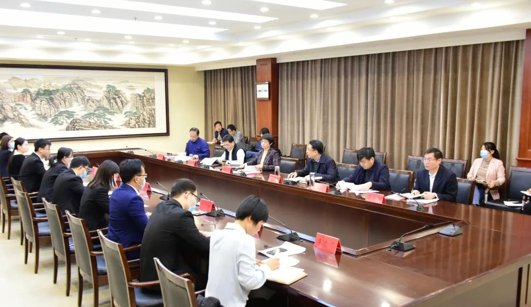 曲周县召开年轻干部座谈会