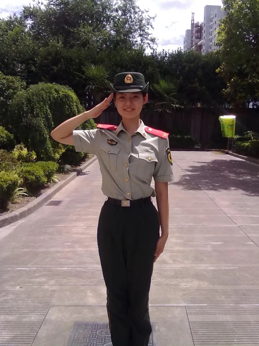 兵支书新战场71一位世博女兵的青春转身