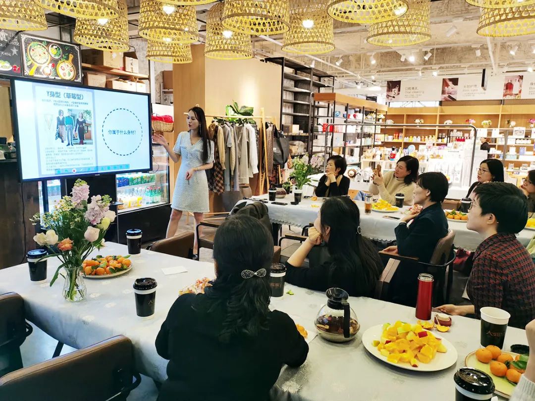 嘉兴市妇联赴秀洲开展2020巾帼素质提升沙龙活动