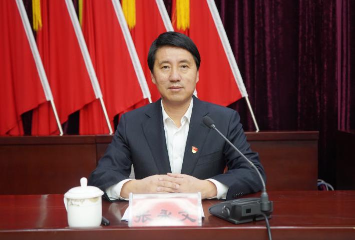 和林格尔县召开领导干部大会宣布县政府主要领导提名任职决定