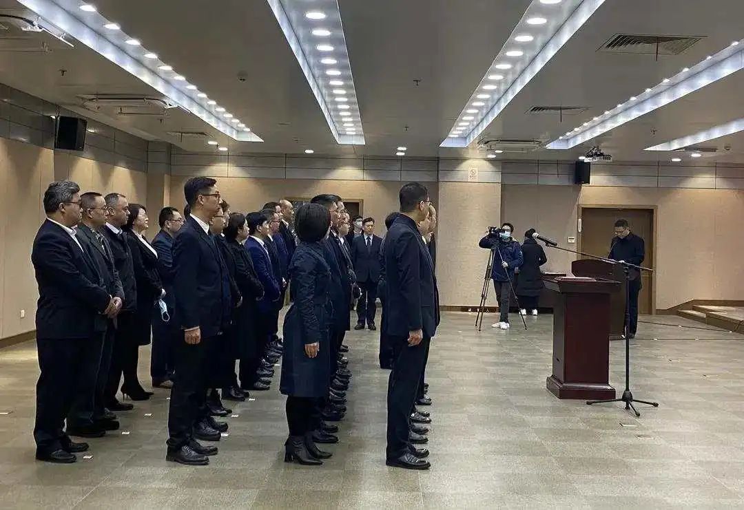 市政府举行任命国家机关工作人员宪法宣誓仪式