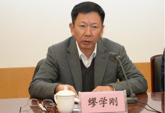 缪学刚在主持会议时强调,此次省工商联与省生态环境厅联合召开座谈会