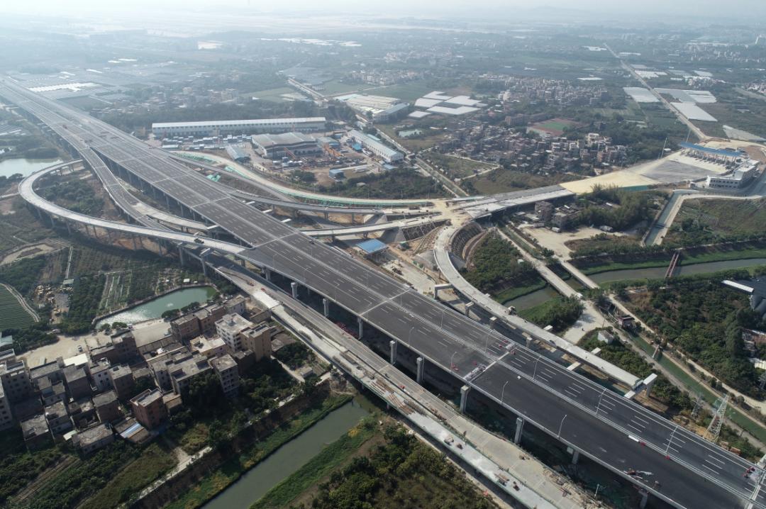 国企要闻机场第二高速北段工程建成广州已建成高快速路里程位居全省第