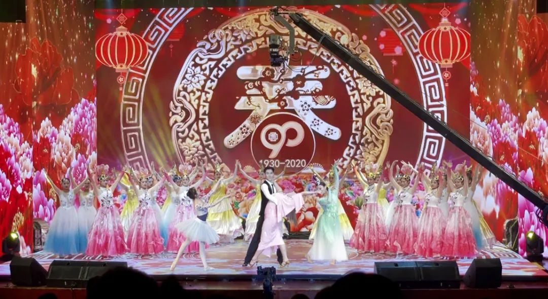 《抗疫英雄谱》▲哑剧《同桌的你》▲音诗画《生命之约》▲歌表演