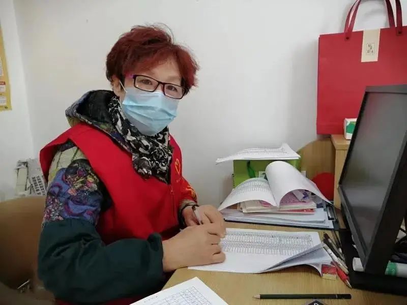 金黎: 做好社区大"管家" 贴心服务提效能 金黎,济南市槐荫区中大槐树