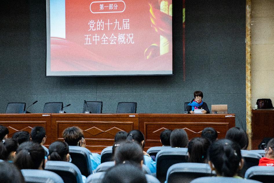 扯开嗓子唱理想厦门软件职业技术学院 撸起袖子绘未来