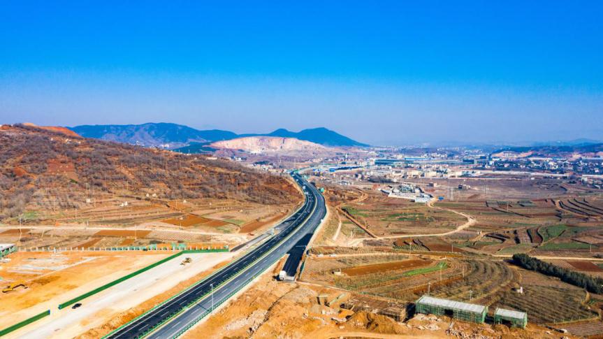 都香高速守红段前40公里通车