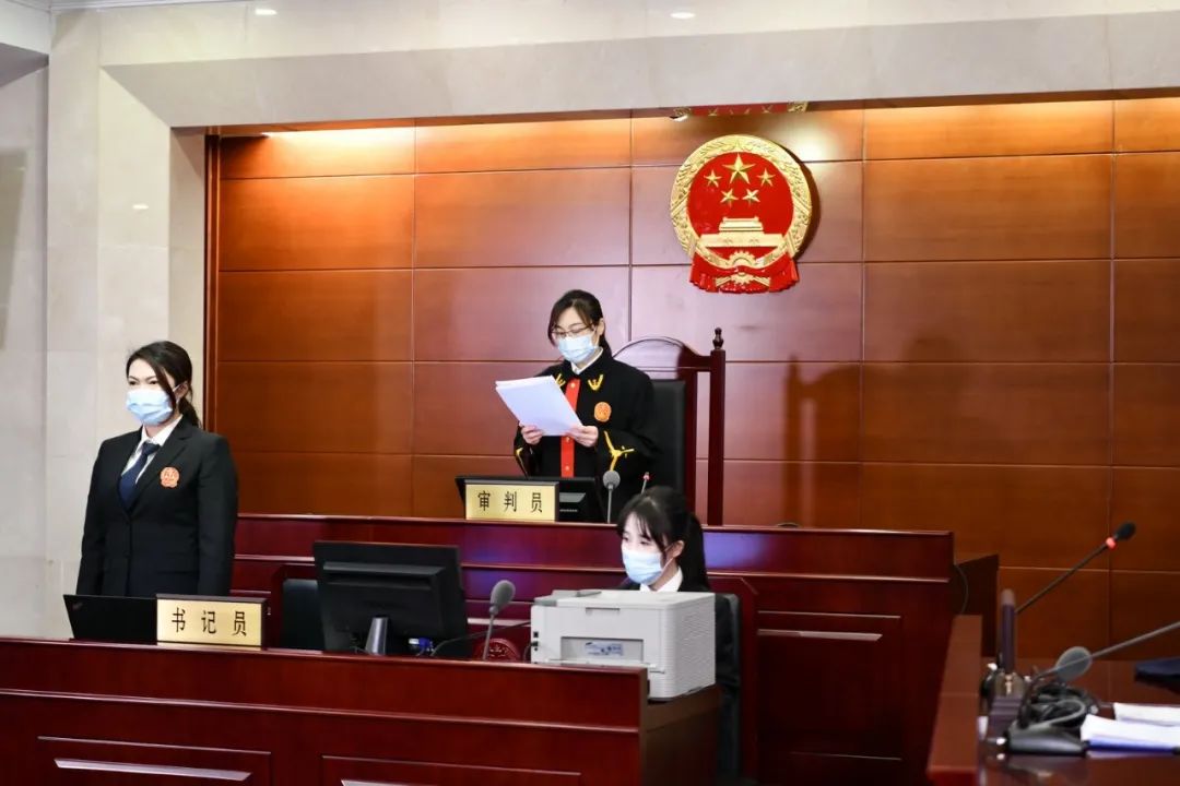 央视民法典实施北京首案今天开庭