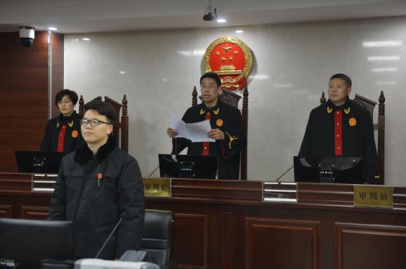 法院审理查明,2010年至2015年,被告人唐庆明在担任灵璧县县委书记期间