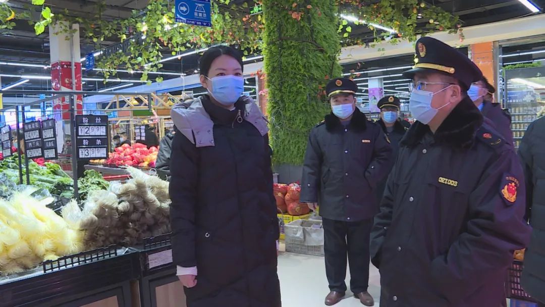 副县长王雪督导检查重点场所疫情防控工作