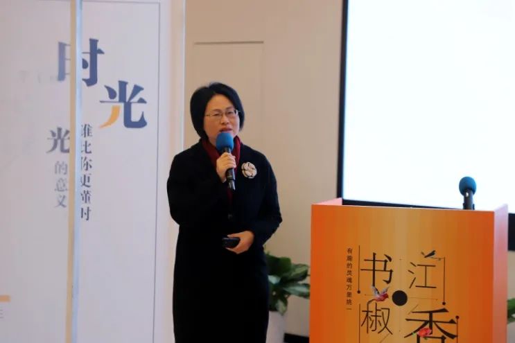 活动中,王寒,王晓剑,王琪等台州本土知名作家阅读达人,纷纷化身"云荐