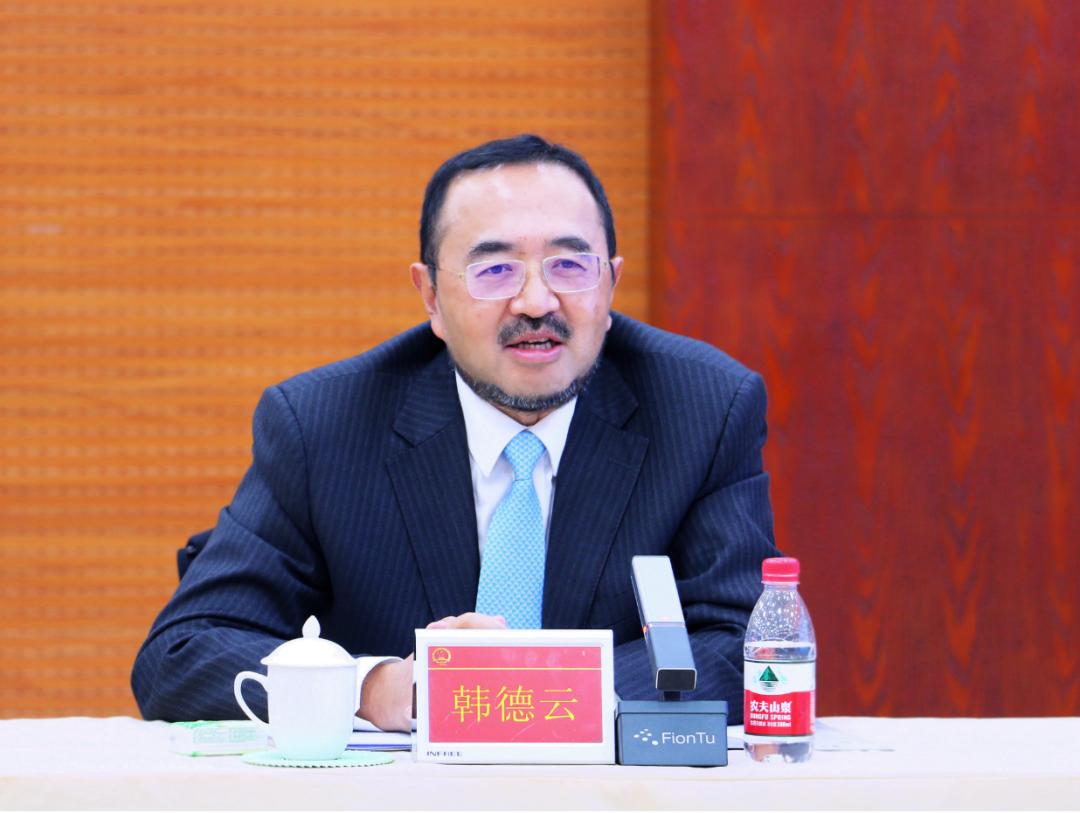 全国人大代表韩德云视察调研铜梁法院