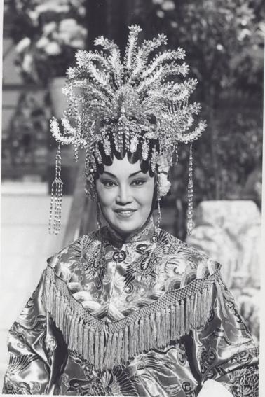 资深演员琴姐无数巨星嫲嫲做足70年戏戏里也有真