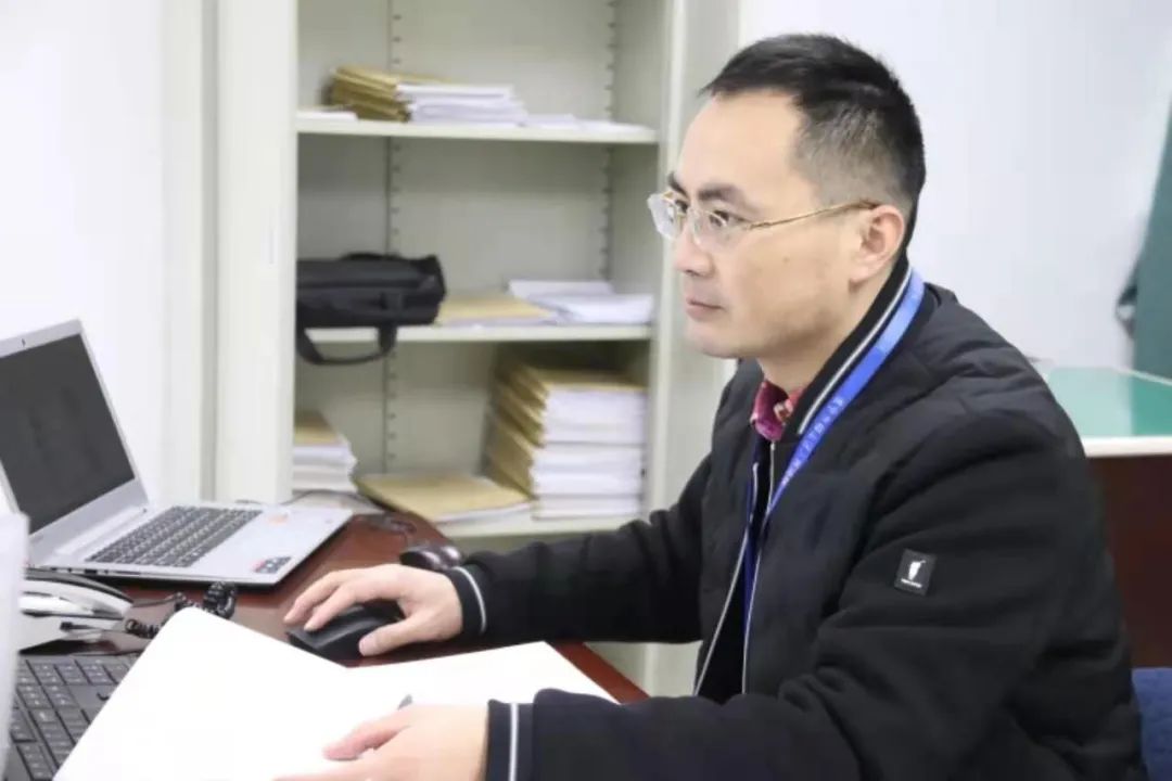 到"高龄青年",工作10余年踏出一串串闪光的足迹:船山法院法官刘树青