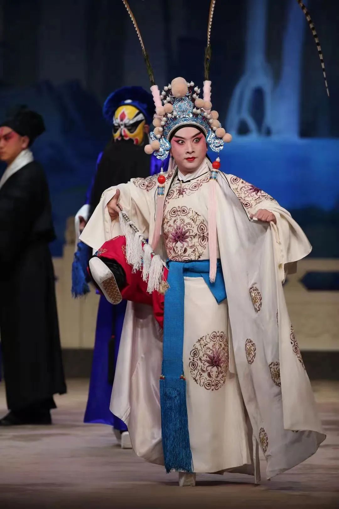 在中国戏曲学院第四届"全国京剧优秀青年演员研究生班"和首届"中国