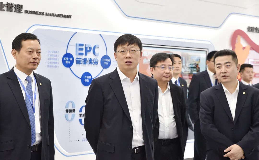 中建八局总经理党委副书记章维成赴华南区域开展调研