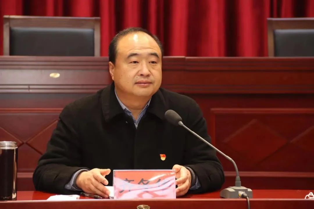 卧龙区委书记高贤信出席省选调生分配安置会并讲话