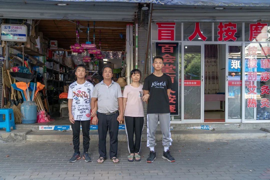 今天让我们来认识一下全国荣誉获得者