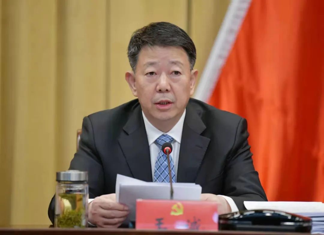 市委十一届十二次全体会议暨市委经济工作会议开幕