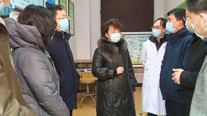 张莉调研指导疫情防控工作