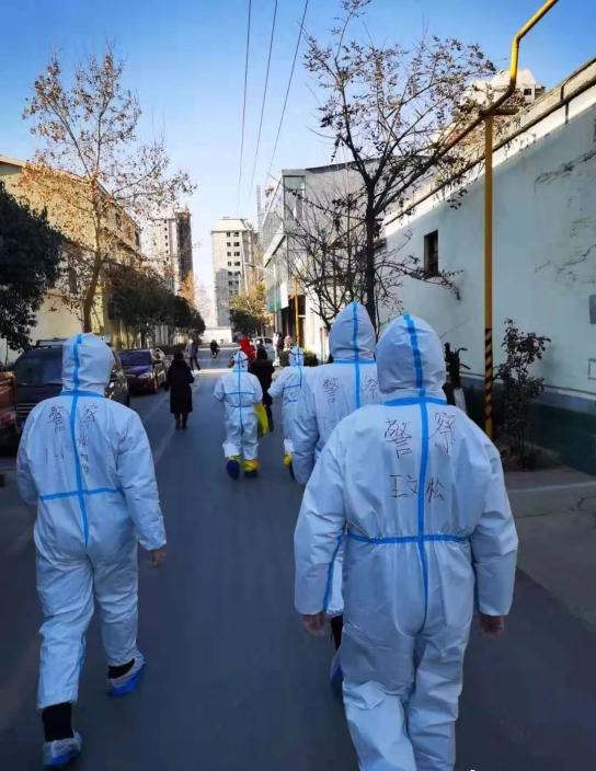 你好110河北抗疫一线那耀眼的一抹蓝