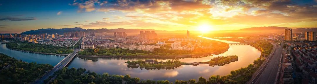 新东阳人留下来过个东阳年