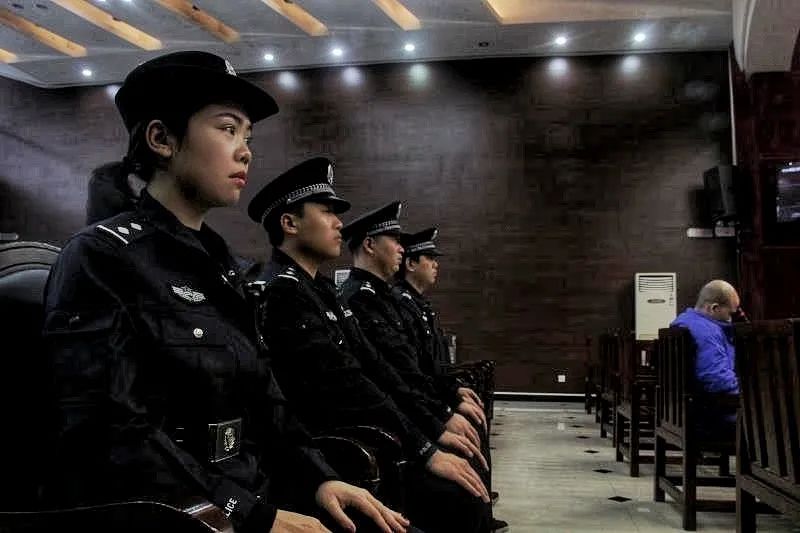 藏蓝青春警色年华