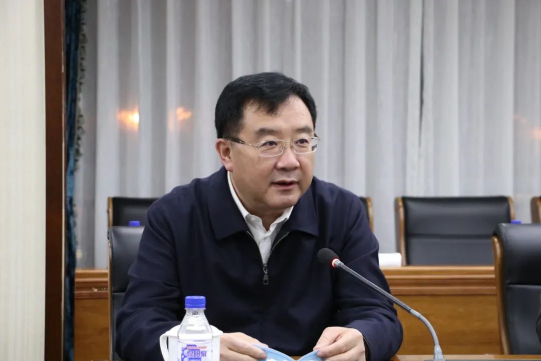 1月10日下午,市领导王冰,马坚,裘会文,李永杰,费洪海,孙焕华,王学志