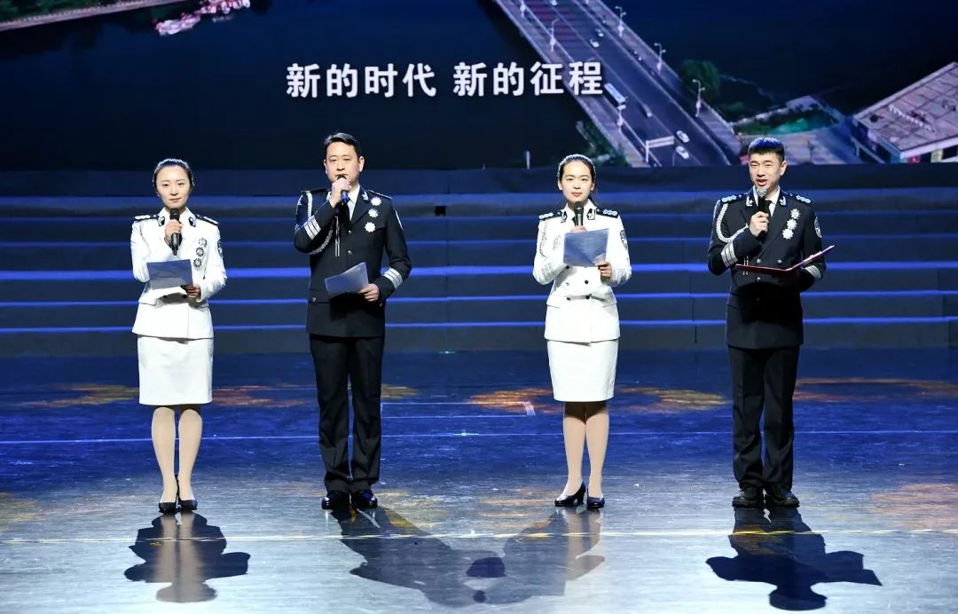 朗誦《向人民報告》(表演者:王丕一,孟威,王茜,裴潔)音樂短劇《幸福是