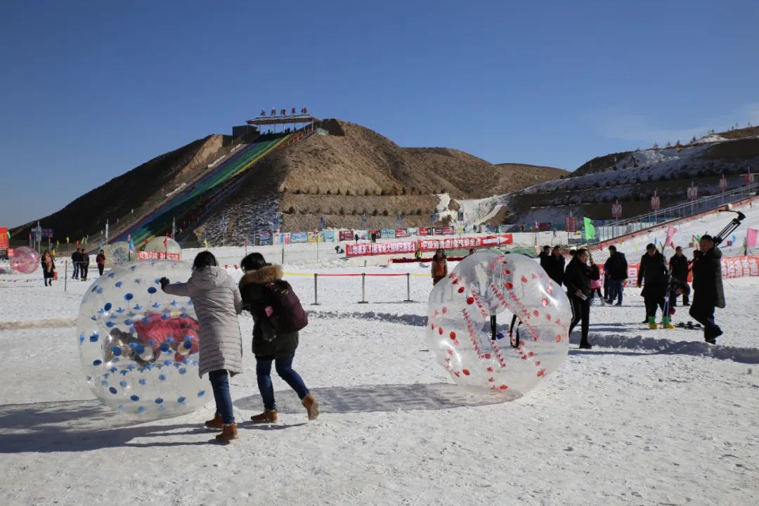 武威塔儿湾滑雪场这里有冬日暖阳假日里的冰雪