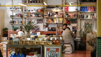 上海小店故事｜在菜场里下馆子，是怎样的体验？
