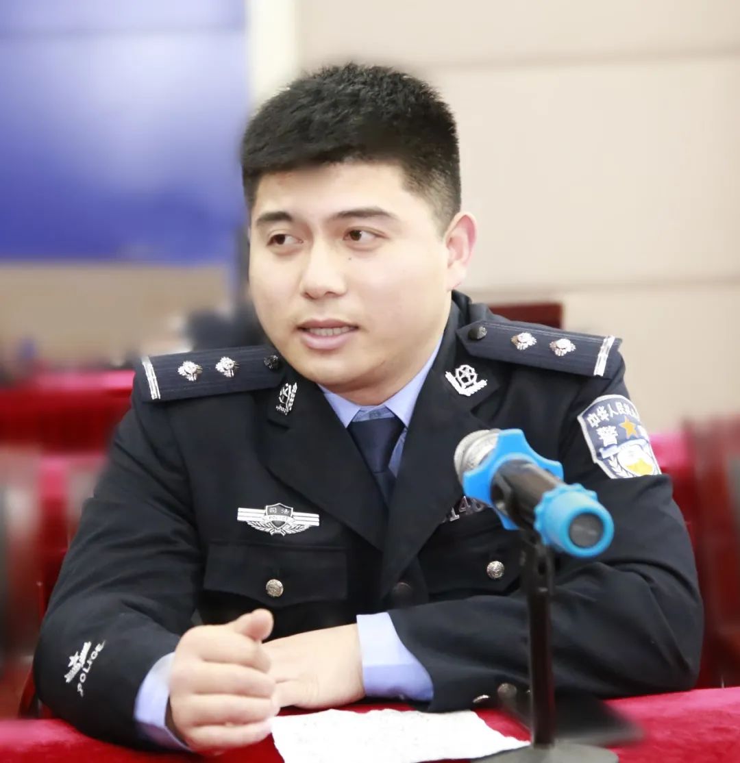 致敬首个中国人民警察节青年民警这样说一