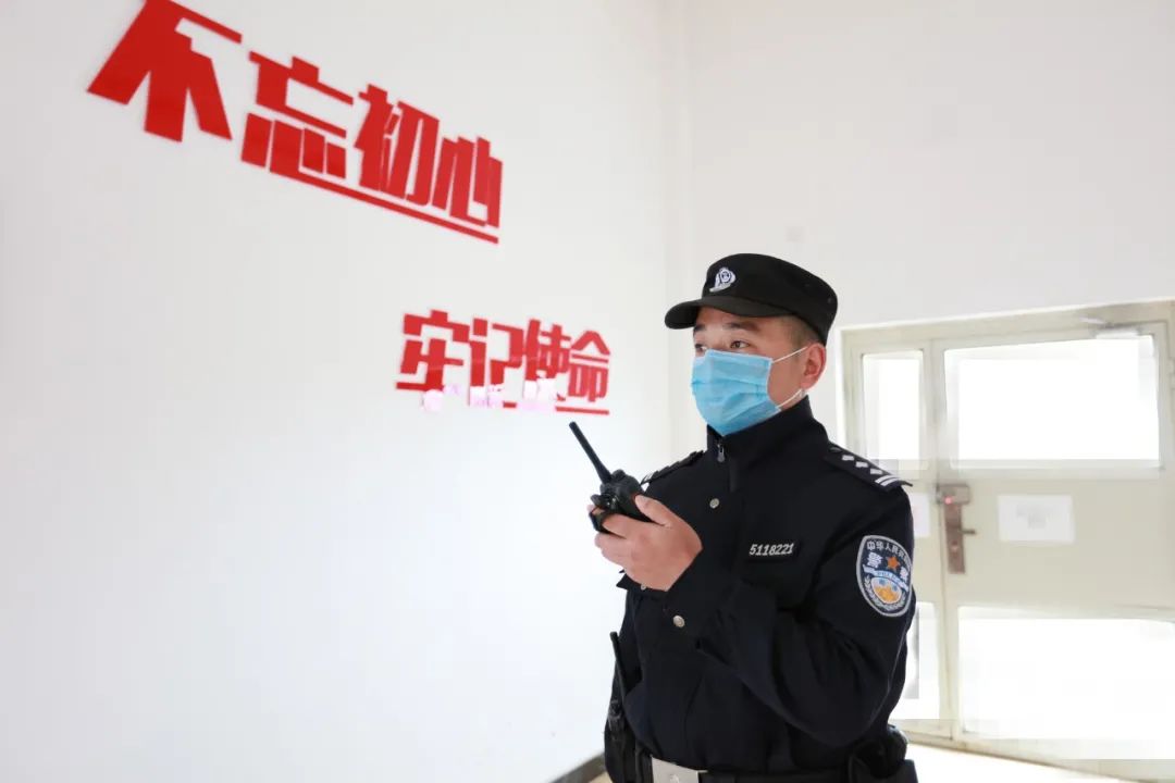 police策划:宣培科文字:王锋 叶雄 刘莹 曾敏图片:资料图片版式:刘莹