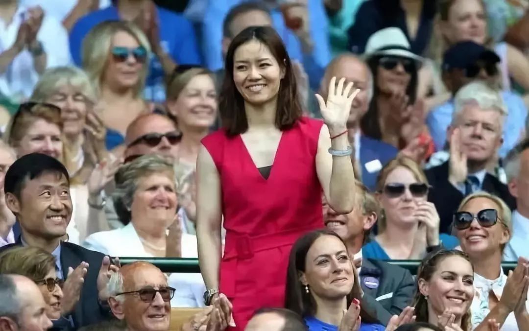 李娜大女主精神_李娜网球传奇人生_又见李娜：网球不再是唯一 大不了就躺平一会