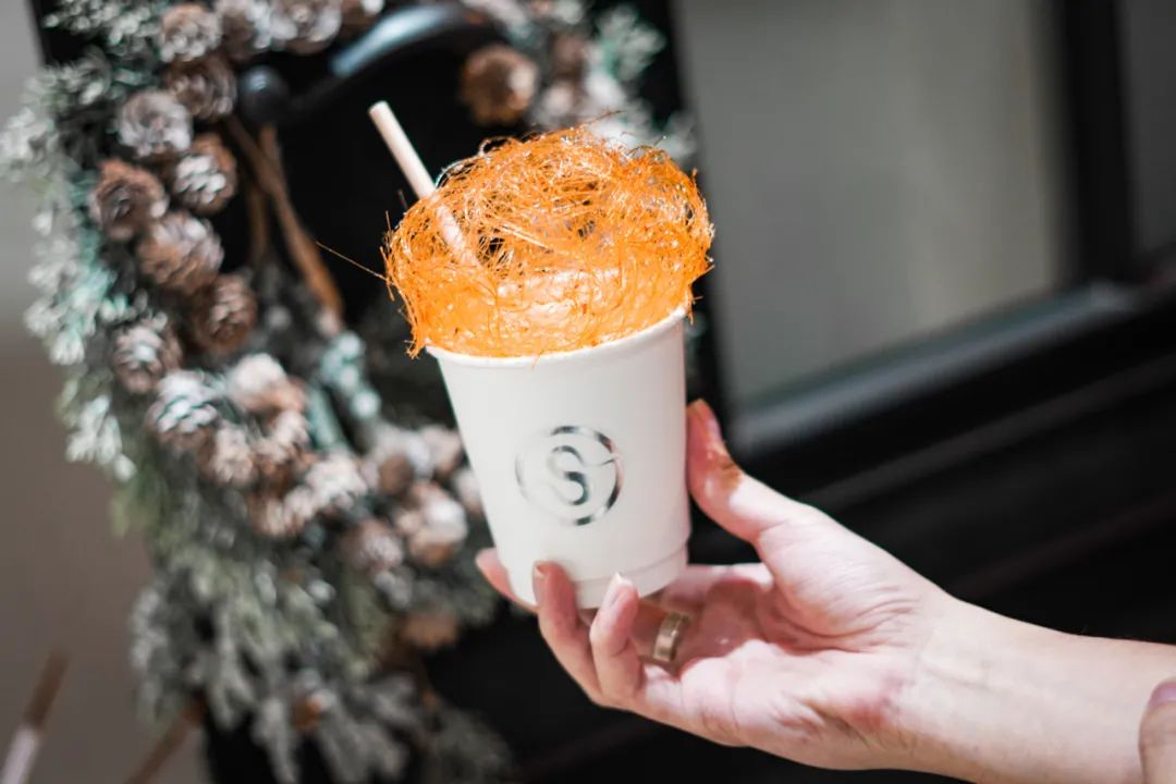 35元茧cocoon是他们的家冬日特饮,把普通的糖浆做成了手工糖丝球