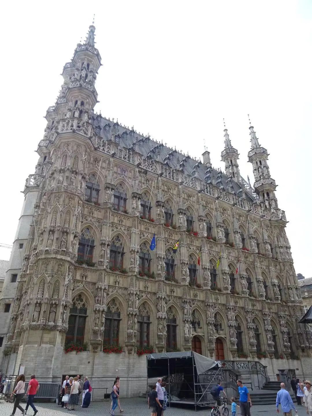 鲁汶大学世界排名_鲁汶大学(2)