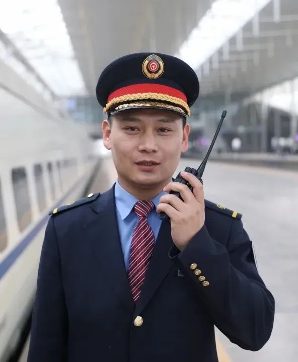 列車上男女列車員的服務有區別嗎